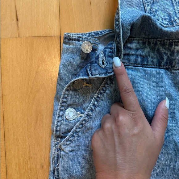 GAP | Women's Light-wash, Cuffed Shortalls (size XS) - Picture 7 of 7